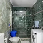 In With Swimming Pool شقة غييكا