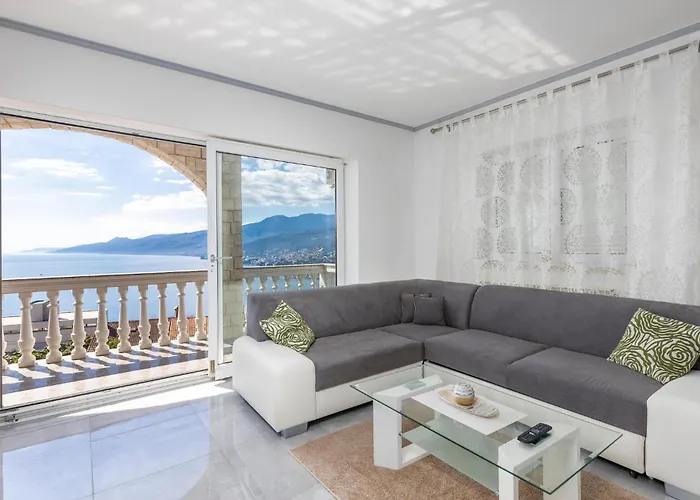 2 Bedroom Lovely In