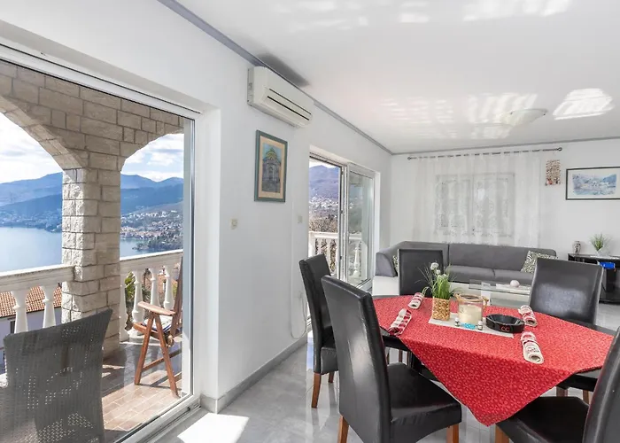 2 Bedroom Lovely In